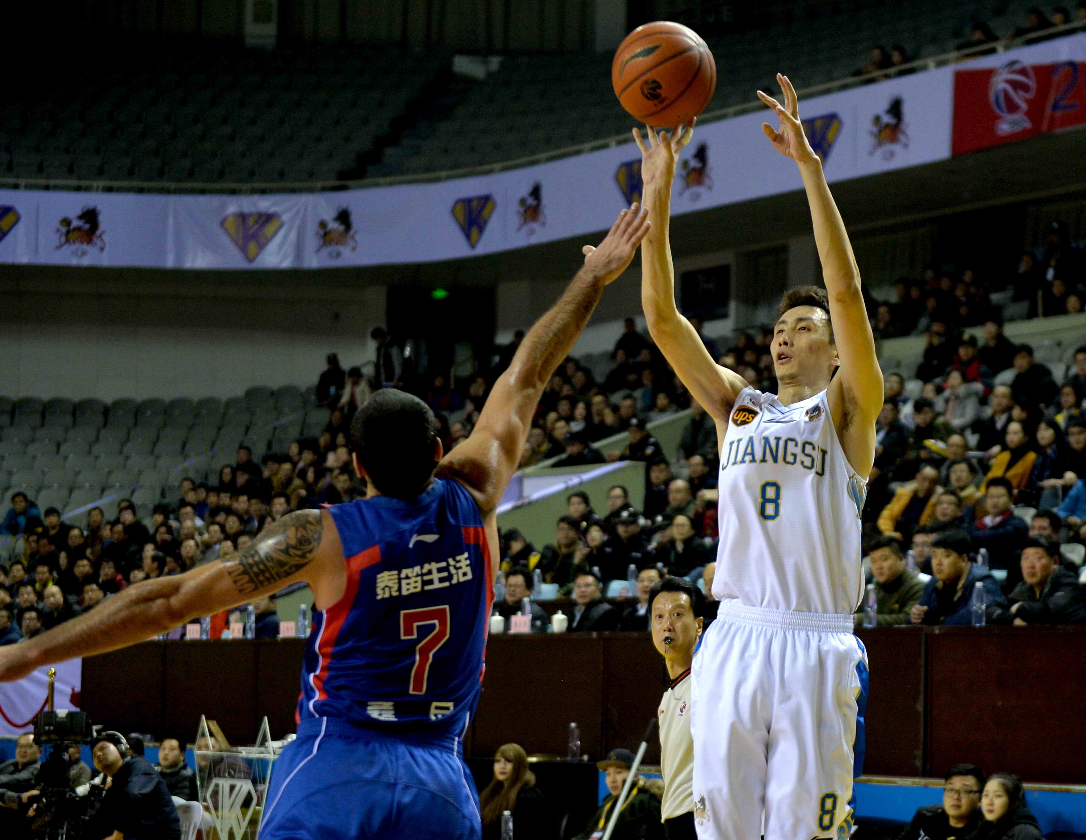 替补球员的 替补球员的