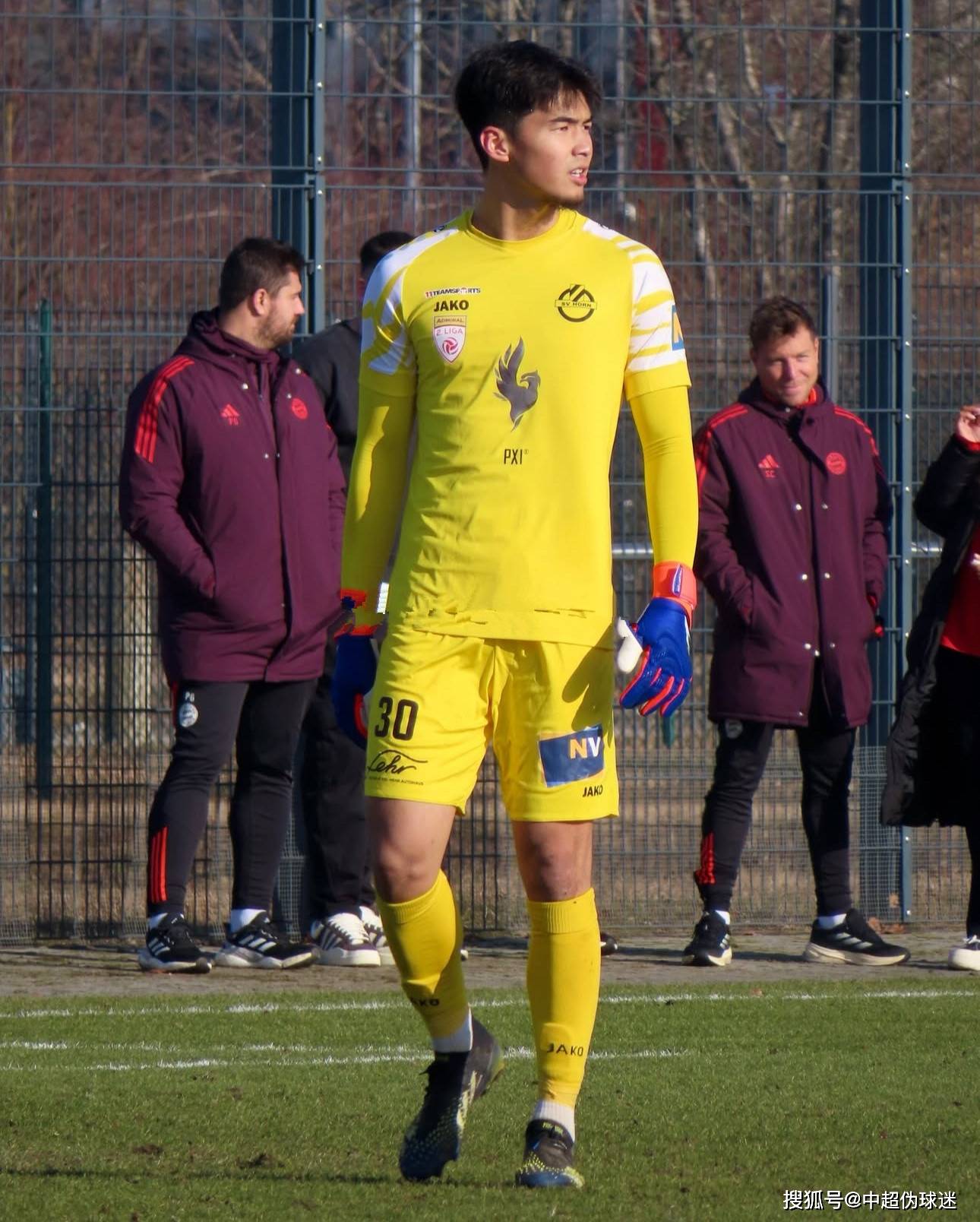 每体：孔德对阵阿拉维斯替补是因为他在开会时迟到了