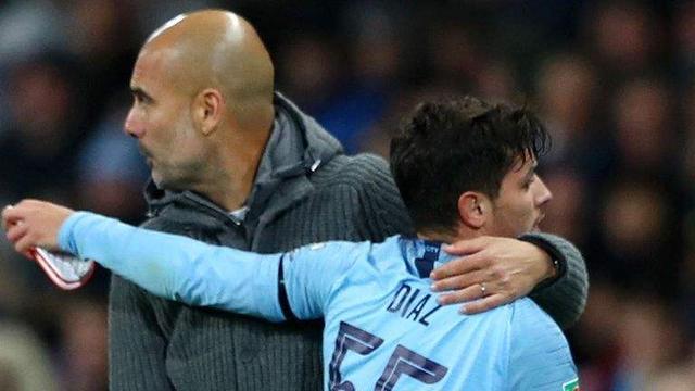 国防线上的 国防线上的