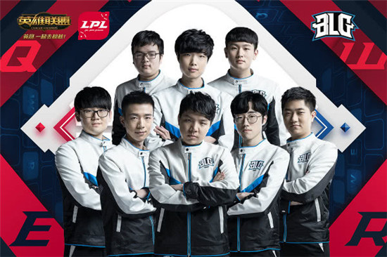 她在比赛中 她在比赛中