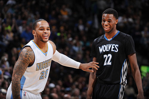 更衣室与看 更衣室与看